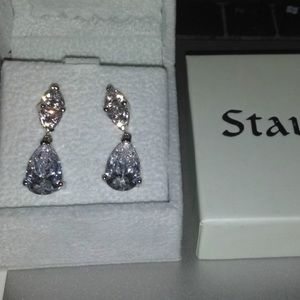Stauer's DIAMONDAURA French Pear Pendant&Earrings